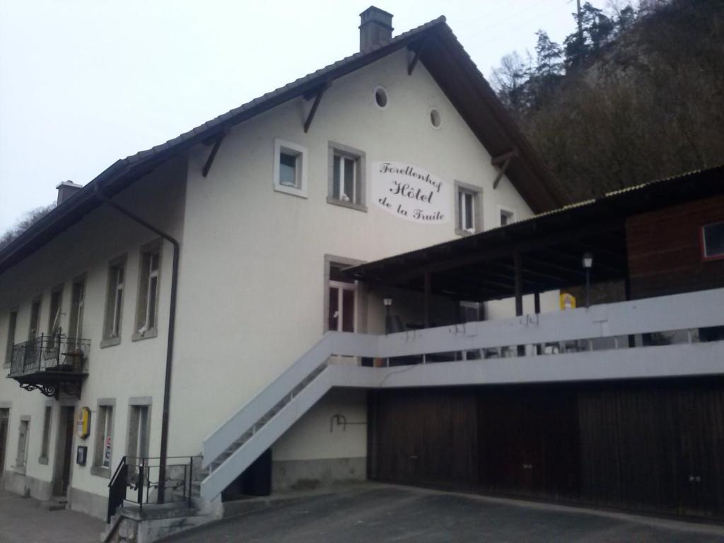 Chambres D'Hotes "La Truite" Biel Exterior photo